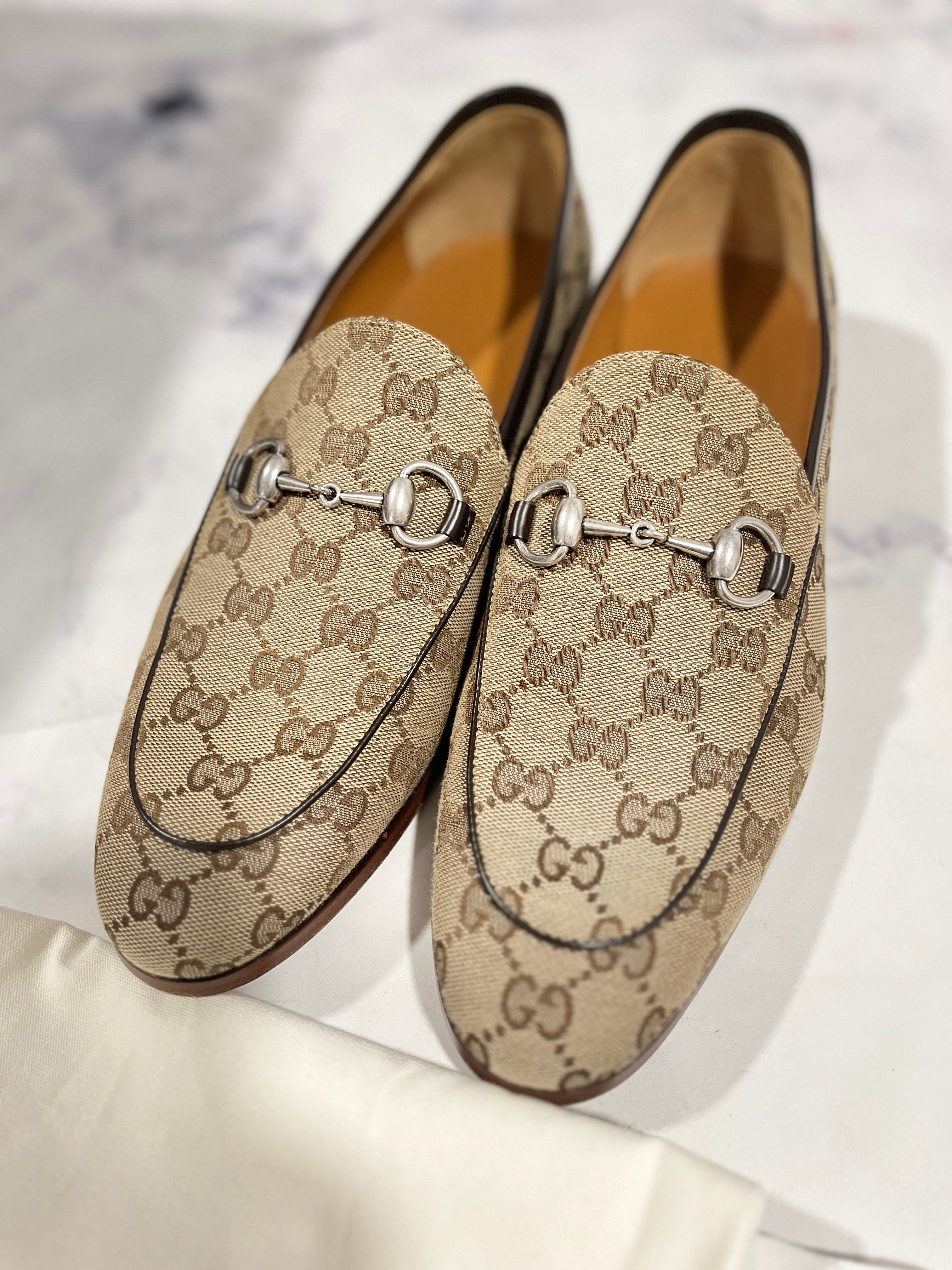 Gucci DARK COCOA POLISH LEATHER SILVER GOLD GG LOGO LOAFERS size Us 10 New Gucci GG Supreme mens leather moccasin driver loafers  main image 2