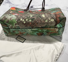 Load image into Gallery viewer, Gucci Monogram Supreme Tian Large Tote Bag