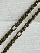 Load image into Gallery viewer, Gucci Lion Green Crystal Pendant Necklace