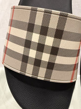 Load image into Gallery viewer, Burberry Furley Check Rubber Slides