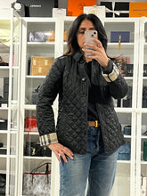 Load image into Gallery viewer, Burberry Black Quilted Short Jacket