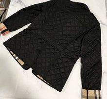 Load image into Gallery viewer, Burberry Black Quilted Short Jacket