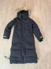 Load image into Gallery viewer, Canada Goose Navy Aldridge Parka Coat S