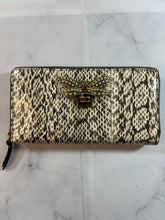 Load image into Gallery viewer, Gucci Snake Skin Queen Margaret Zip Around Wallet