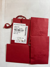 Load image into Gallery viewer, Valentino Raffia Rockstud Tan Tote Bag