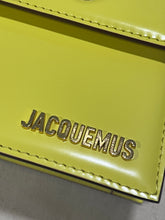 Load image into Gallery viewer, Jacquemus Mini Le Chiquito Moyen Crossbody Bag