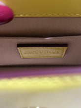 Load image into Gallery viewer, Jacquemus Mini Le Chiquito Moyen Crossbody Bag