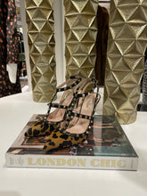 Load image into Gallery viewer, Valentino Garavani Rockstud Pumps w/ Leopard Calf Hair Heels