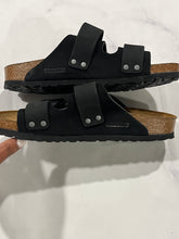 Load image into Gallery viewer, Birkenstock Uji Black Slide Sandalsv
