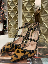 Load image into Gallery viewer, Valentino Garavani Rockstud Pumps w/ Leopard Calf Hair Heels