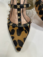 Load image into Gallery viewer, Valentino Garavani Rockstud Pumps w/ Leopard Calf Hair Heels