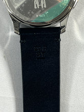 Load image into Gallery viewer, Gucci Le Marche Serpent Watch