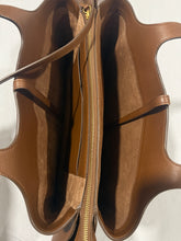 Load image into Gallery viewer, Celine Large Trifold Shoulder Bag