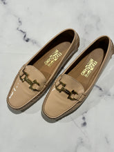 Load image into Gallery viewer, Salvatore Ferragamo Blush Patent Leather Loafers
