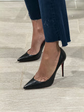 Load image into Gallery viewer, Christian Louboutin Black Leather Kate 100MM
