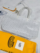 Load image into Gallery viewer, Goyard St Louis PM White Tote Handbag