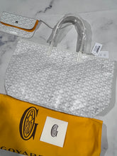 Load image into Gallery viewer, Goyard St Louis PM White Tote Handbag