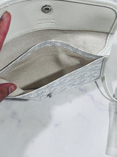 Load image into Gallery viewer, Goyard St Louis PM White Tote Handbag