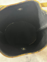 Load image into Gallery viewer, Burberry House Check Barrel Bag Espadrille Rubber Bottom