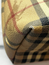 Load image into Gallery viewer, Burberry Check Shoulder Bag