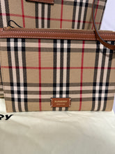 Load image into Gallery viewer, Burberry London Check Shopping Tote