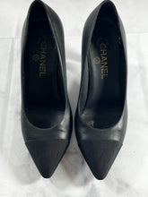 Load image into Gallery viewer, Chanel 17B Black Grosgrain Pointy Captoe Pumps