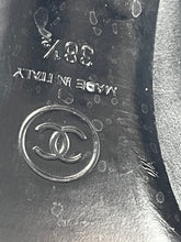 Load image into Gallery viewer, Chanel 17B Black Grosgrain Pointy Captoe Pumps