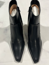 Load image into Gallery viewer, Bottega Veneta Tex Ankle Boot