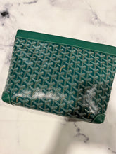 Load image into Gallery viewer, Goyard Green Goyardine Wristlet Conti