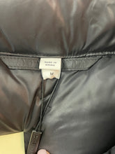 Load image into Gallery viewer, Burberry Kenwick Mens Plaid Vest Size M