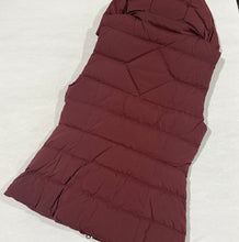 Load image into Gallery viewer, Canada Goose Hooded Down Puffer Vest
