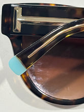 Load image into Gallery viewer, Tiffany & Co Cat eye Tortoise Sunglasses