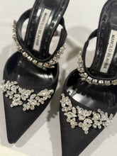 Load image into Gallery viewer, Manolo Blahnik Lurum Jeweled Mules