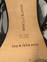 Load image into Gallery viewer, Manolo Blahnik Lurum Jeweled Mules