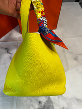 Load image into Gallery viewer, Hermes Picotin Lock 18 Clemence Handbag Lime
