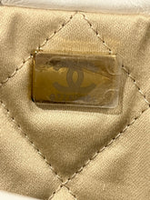 Load image into Gallery viewer, Chanel 22 White Hobo Shoulder Bag