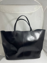 Load image into Gallery viewer, Givenchy Antigona Large Black Leather Tote