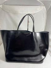 Load image into Gallery viewer, Givenchy Antigona Large Black Leather Tote