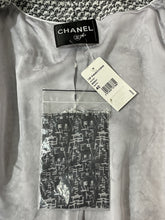 Load image into Gallery viewer, Chanel NWT 13P white/black gray blazer w/3/4 sleeves