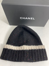 Load image into Gallery viewer, Chanel Black Ribbed Cashmere Speckled Hat