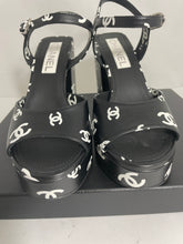 Load image into Gallery viewer, Chanel 22S Black Logo Runway Sandals