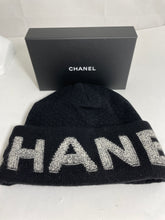 Load image into Gallery viewer, Chanel Black Wool Cashmere Hat