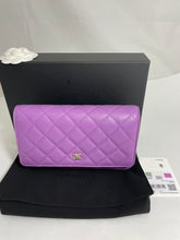Load image into Gallery viewer, Chanel Classic Violet Caviar WOC Wallet On Chain Handbag