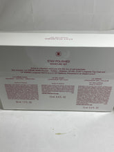 Load image into Gallery viewer, Chanel 2022 NWB Gift Set Natural Touch Nail & Hand Cream Set