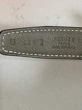 Load image into Gallery viewer, Hermes 24 Constance Reversible Leather Belt