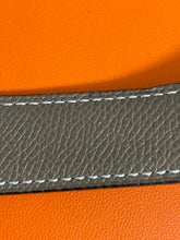 Load image into Gallery viewer, Hermes 24 Constance Reversible Leather Belt