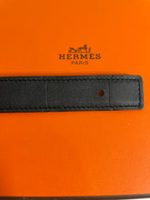 Load image into Gallery viewer, Hermes 24 Constance Reversible Leather Belt