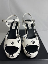 Load image into Gallery viewer, Chanel 22S White Logo Runway Sandals