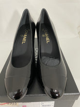 Load image into Gallery viewer, Chanel 19A NWB patent leather black pumps