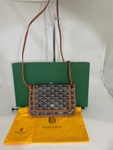 Load image into Gallery viewer, Goyard Plumet Crossbody Wallet